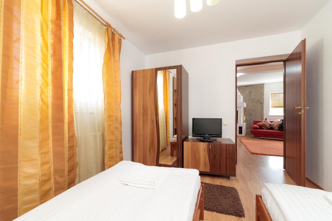 Casa Arbo Hotel Călimăneşti Bagian luar foto