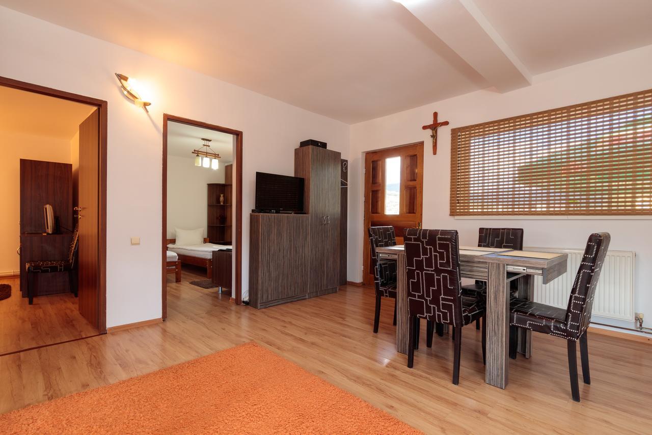 Casa Arbo Hotel Călimăneşti Bagian luar foto